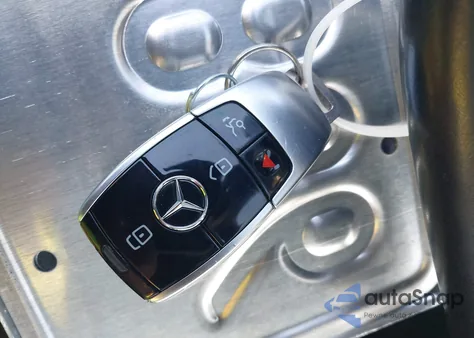 2019 Mercedes-Benz E 450 from USA, damaged, VIN WDD1J6HB0KF117724